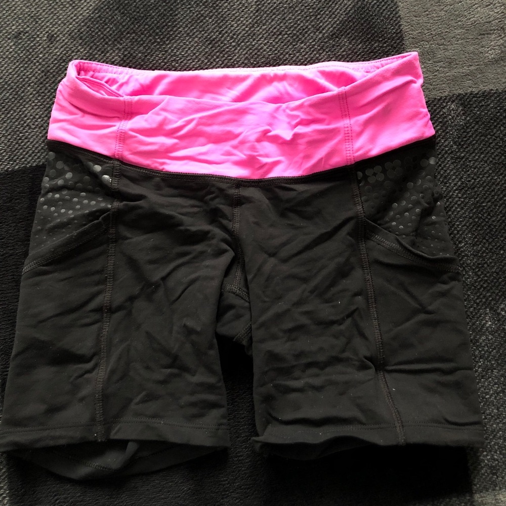 Lululemon short spandex bicycle shorts